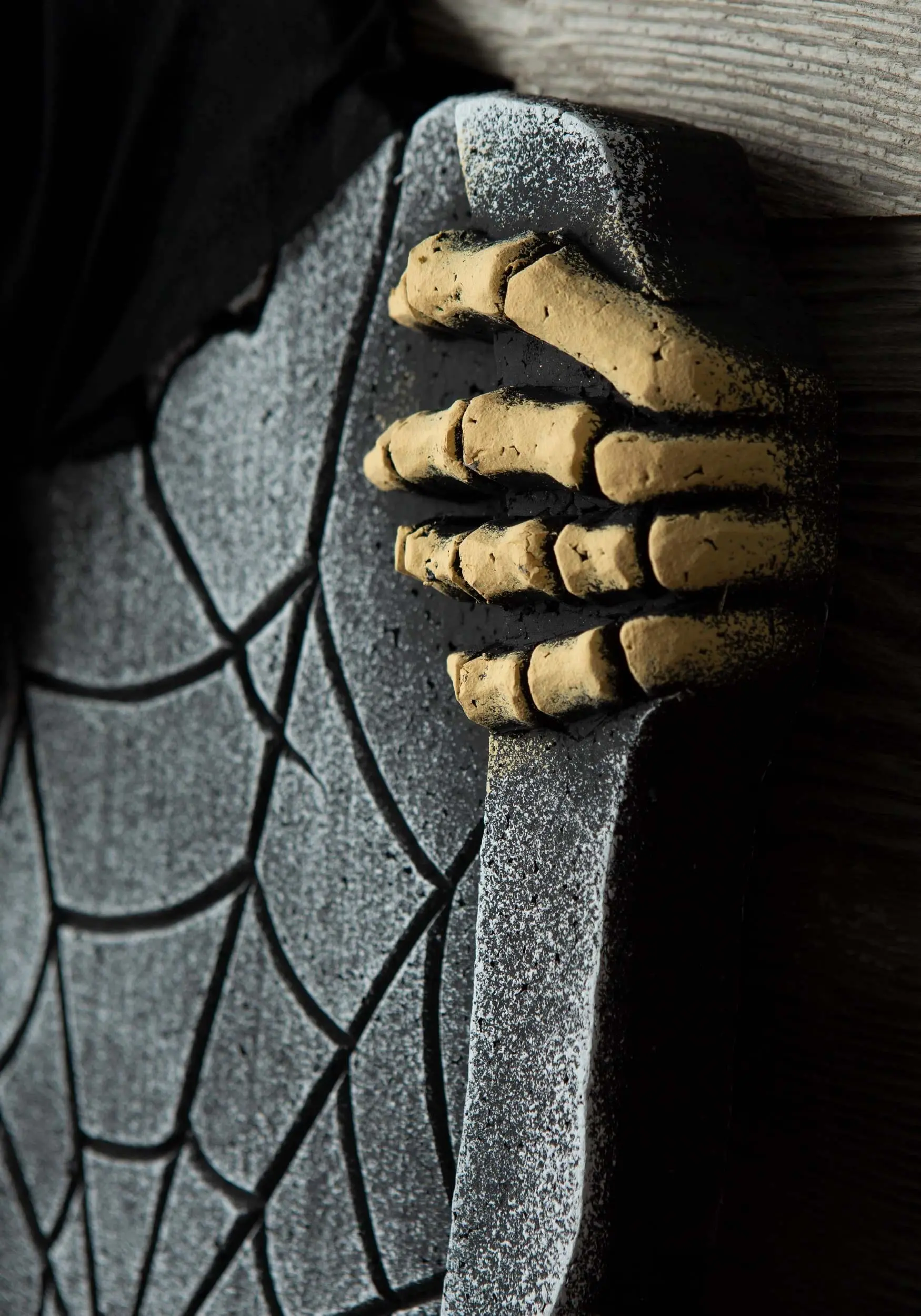 21 Inch Animated Skeleton Tombstone Prop 5 21 Inch Animated Skeleton Tombstone Prop - Image 5