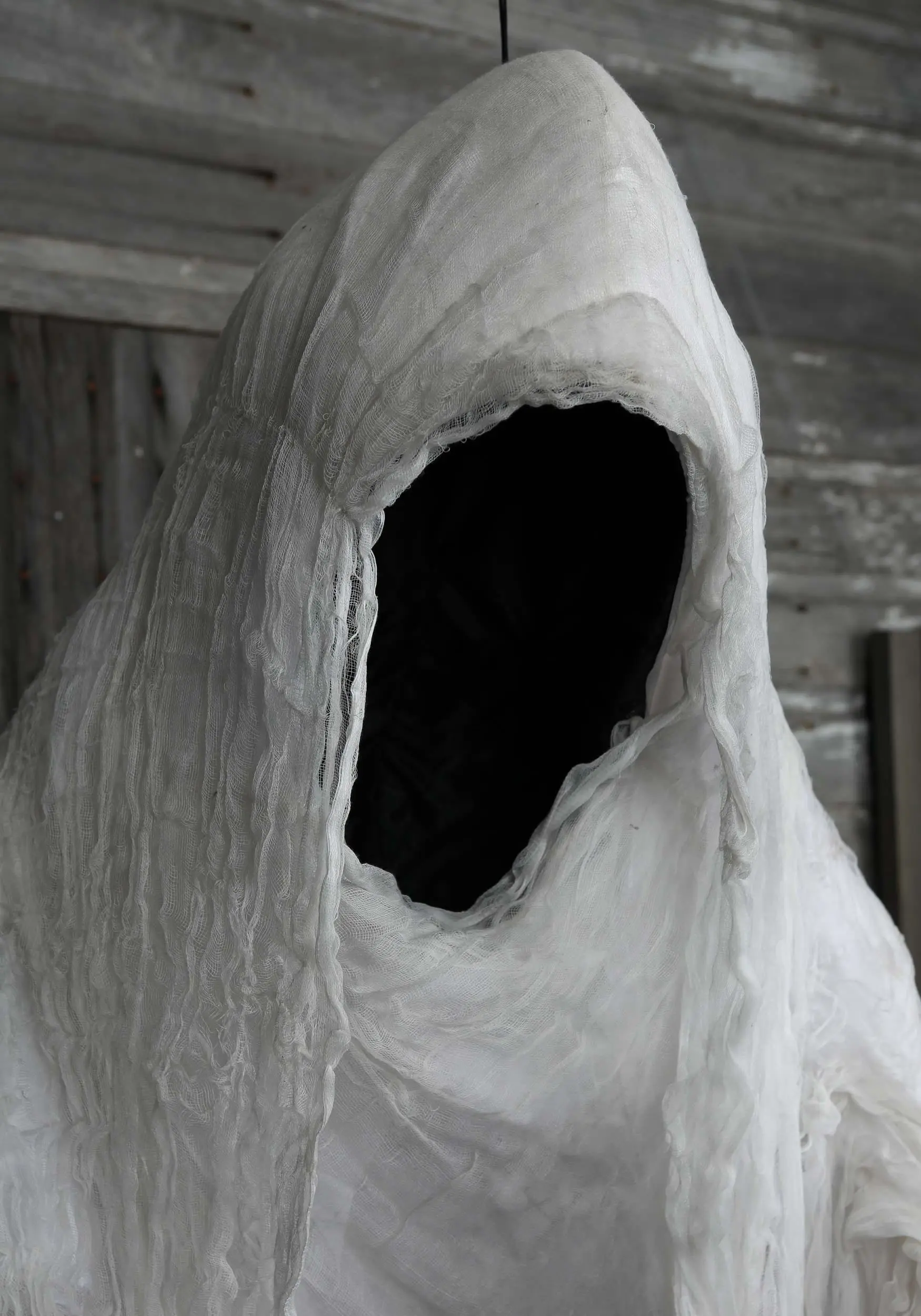 5ft Large Hanging Faceless Ghost Decoration 4 5ft Large Hanging Faceless Ghost Decoration - Image 4