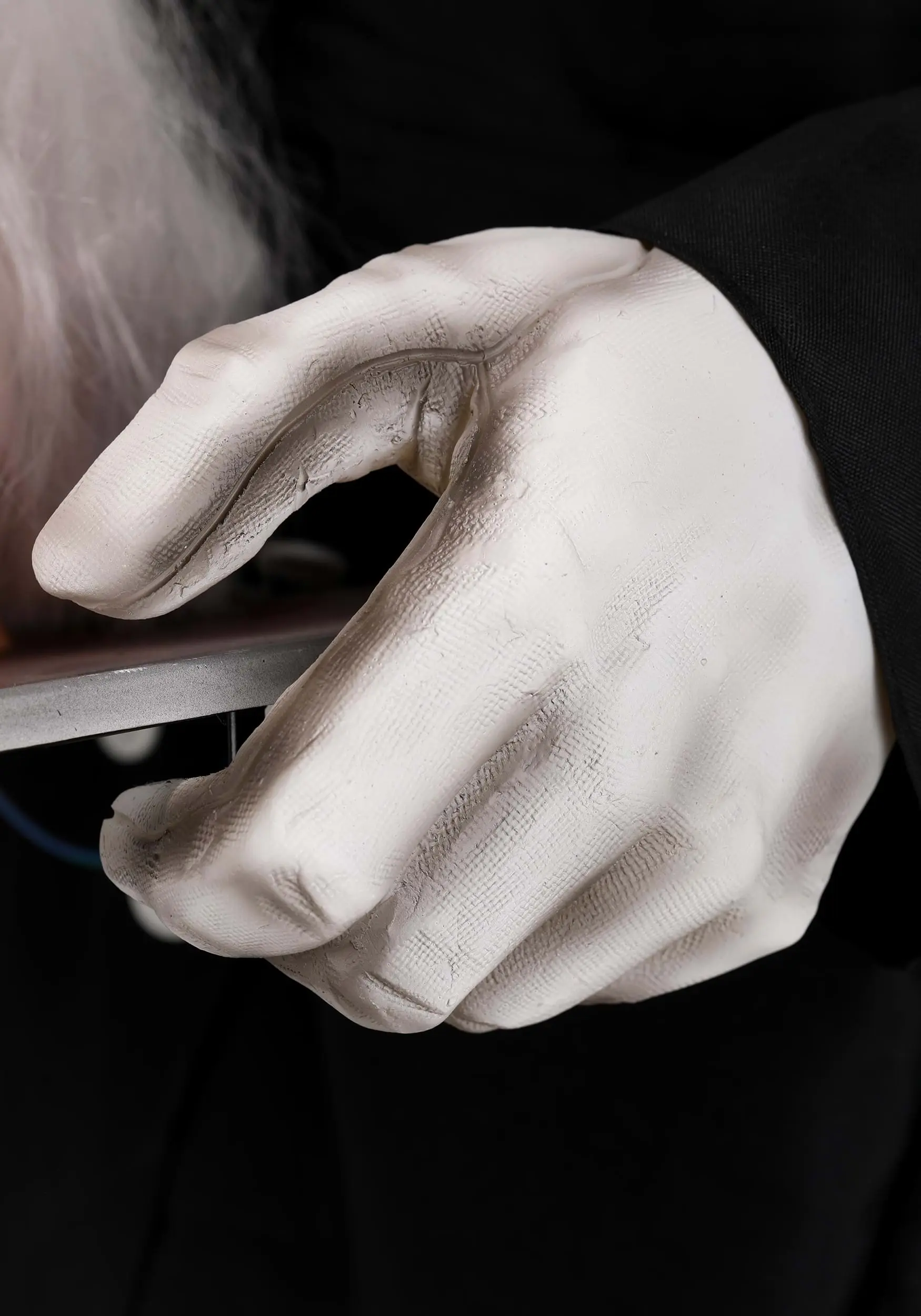 Head On A Platter Butler Halloween Decoration 5 Head On A Platter Butler Halloween Decoration - Image 5