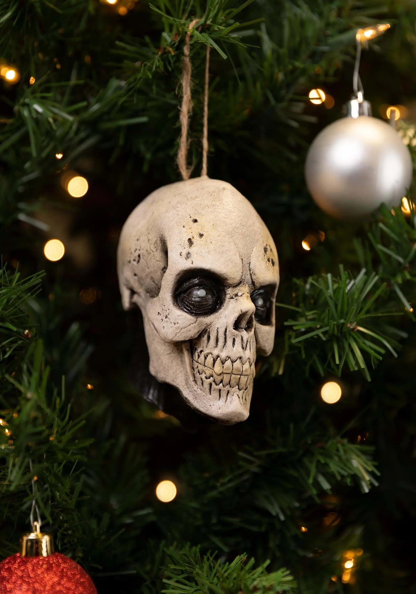 Horror Antic Skull Tree Ornament 1 Horror Antic Skull Tree Ornament
