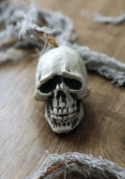 Skull Garland Decoration -halloween Shop skull garland halloween decoration alt 3